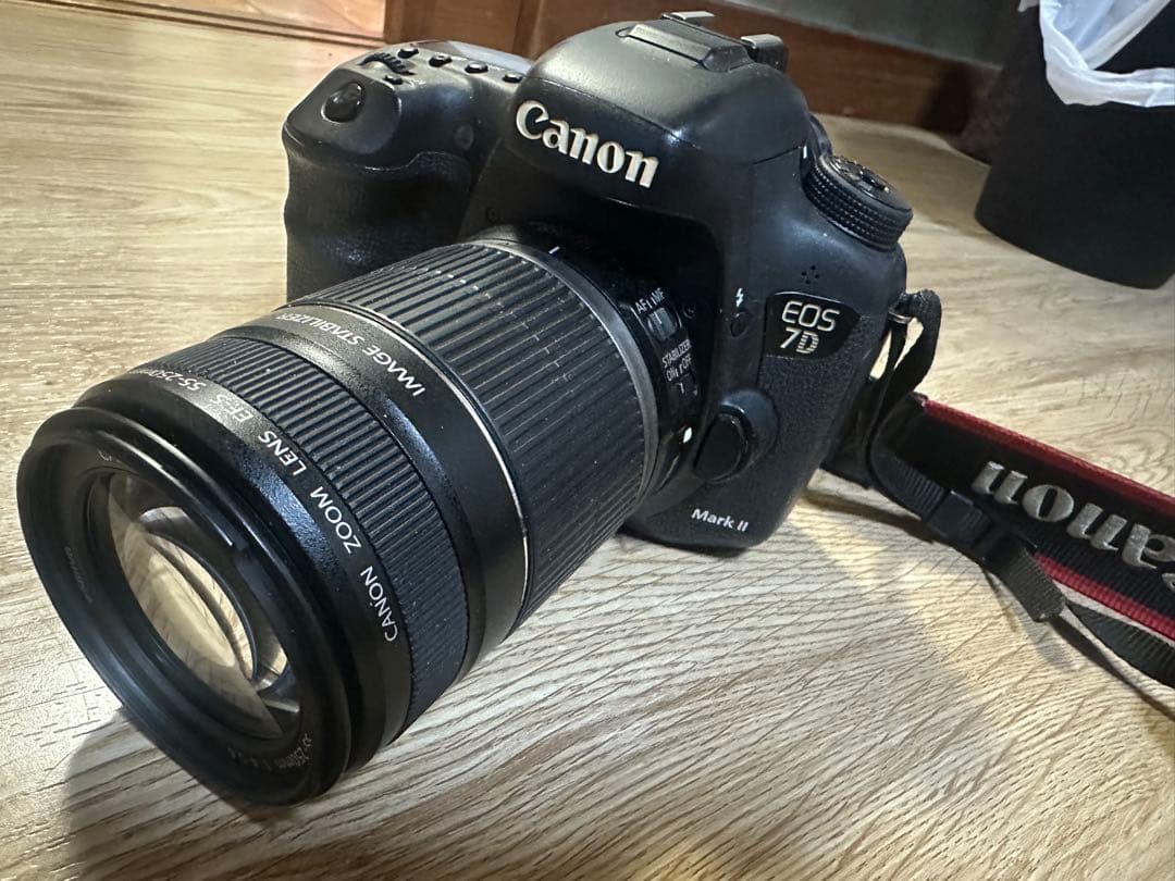 Canon EOS 7D Mark II デジタル一眼レフカメラ EOS 7D Mark II - キヤノンカメラミュージアム