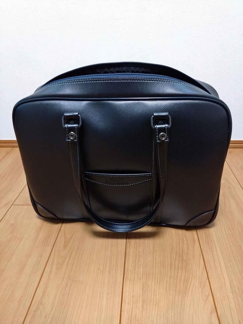 国府台女子学院　スクールバッグ 国府台女子学院 革製スクールバック - メルカリ