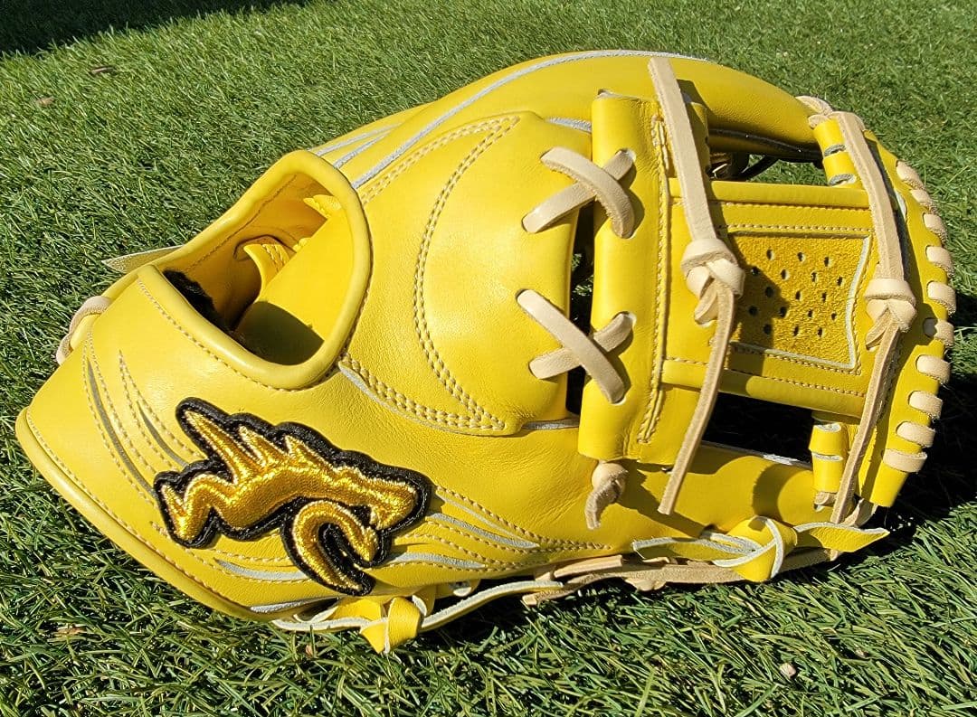 RYU　硬式内野手用グローブ　新品未使用 RYU 硬式グローブ 内野手用 右投げ用 STS型 RYUグローブ リュウ 硬式用