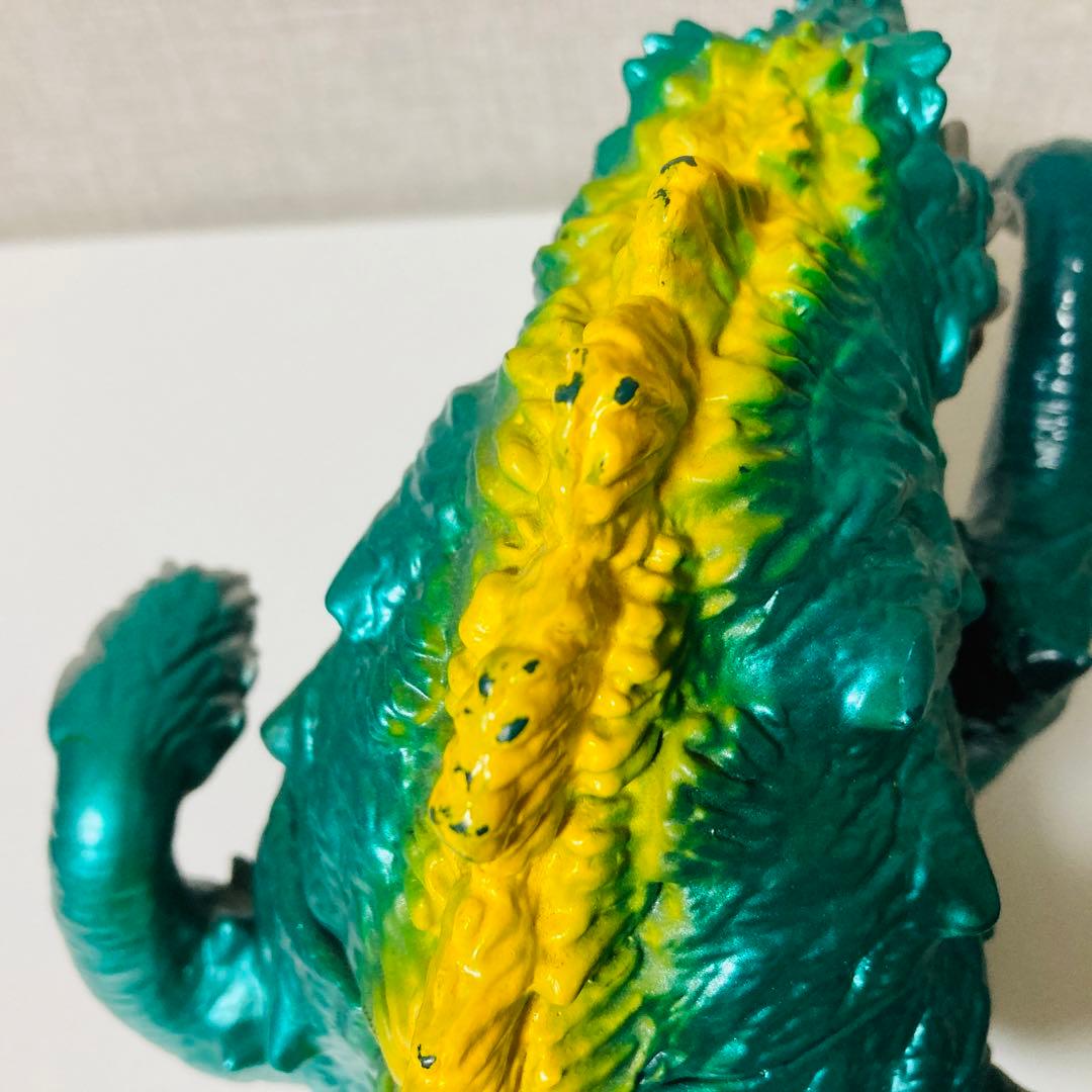 ビオランテ ゴジラビデオ ファンクラブ限定 M1号 ソフビ - メルカリ