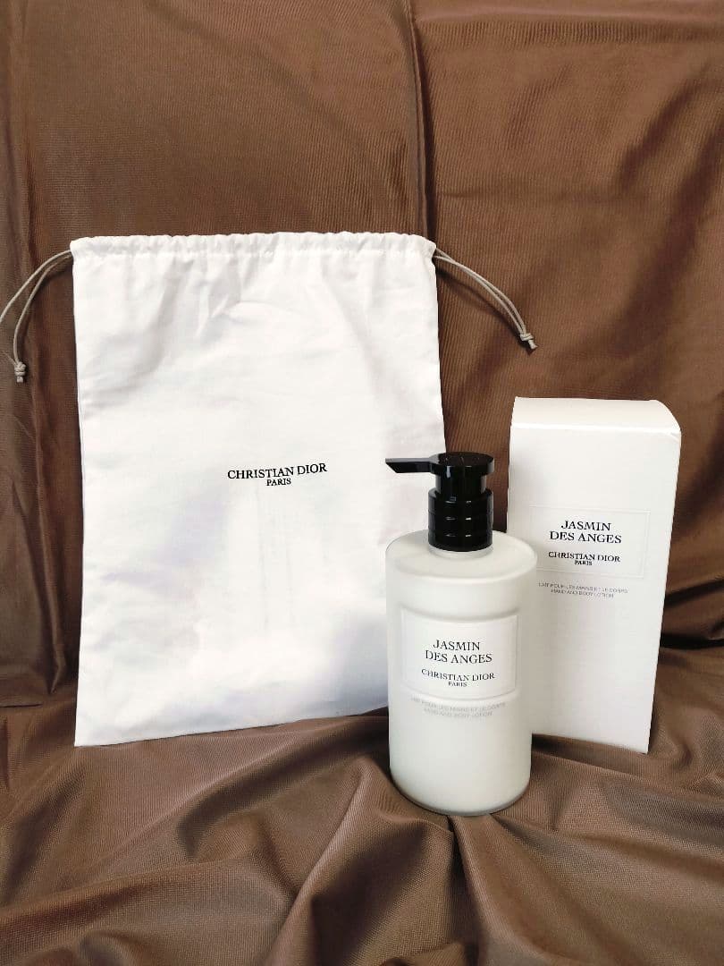 DIOR】 【新品】ディオール ハンド＆ボディローション•巾着袋付き