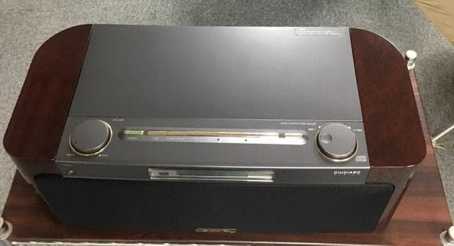 セレブリティD3000,整備済・PU新品・ボタンべた付き無し - メルカリ