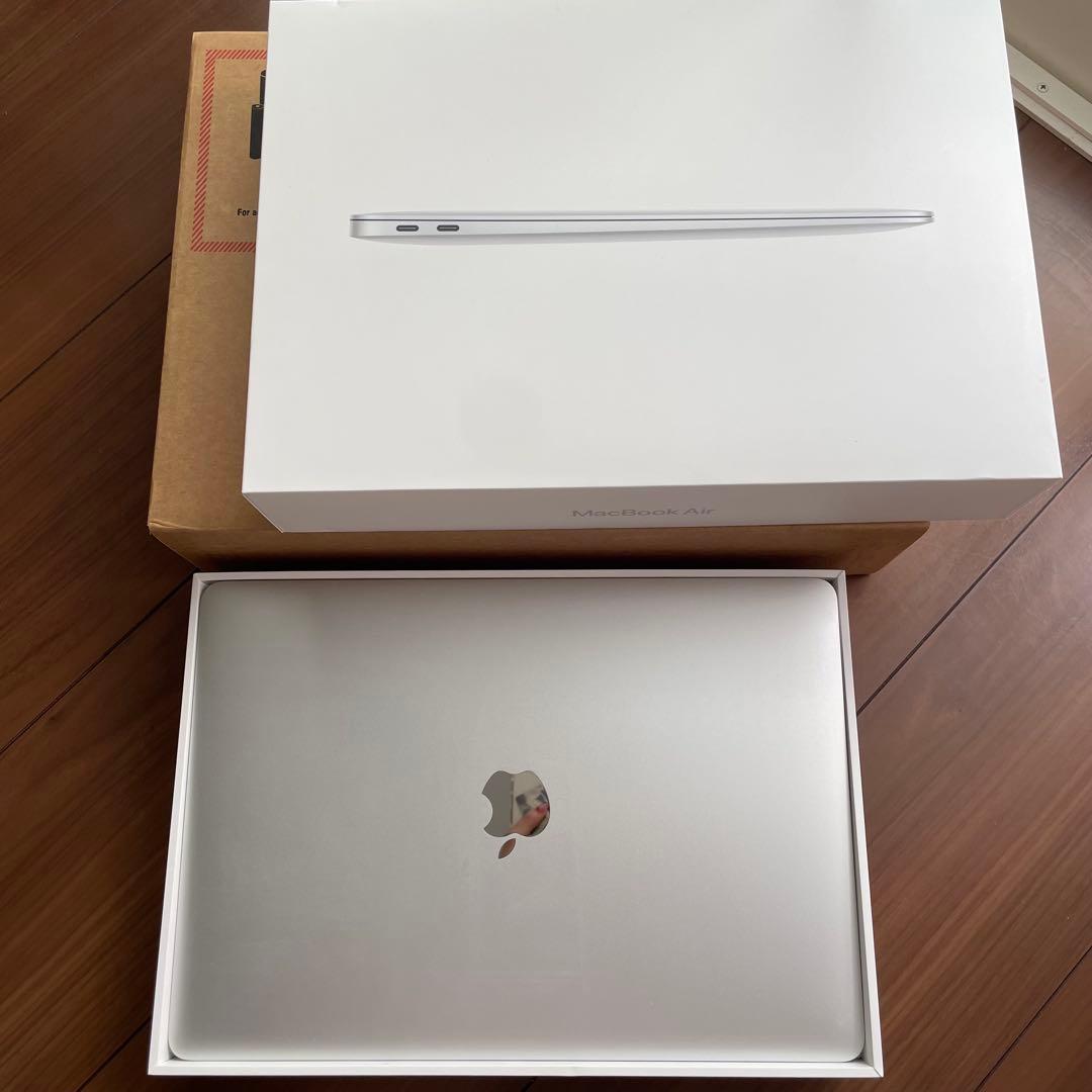 【超美品】MacBookAir 13インチ M1 メモリ8GB SSD256GB Amazon.co.jp: 【整備済み品】 Apple MacBook Air M1 2020(13インチ
