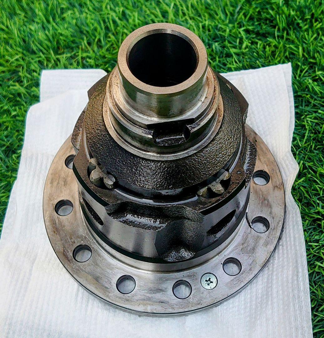 スバル WRX STI(VAB前期)純正フロントデフ(ヘリカルLSD) スバル WRX STI(VAB前期)純正フロントデフ(ヘリカルLSD) スバル WRX