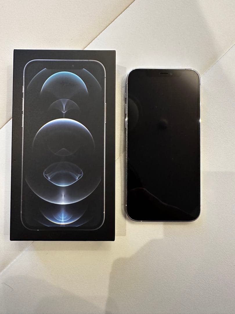 【値下げ】iPhone 12 pro シルバー 256 GB Amazon.com: Apple iPhone 12 Pro 5G, US Version, 256GB, Silver