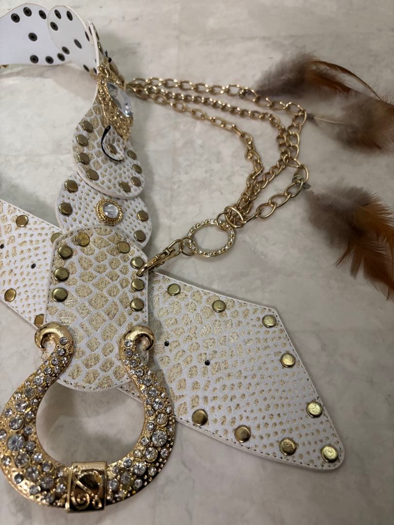 ゆりリリさん専用☆元祖d.i.a.ホワイト×ゴールドフェザーベルト