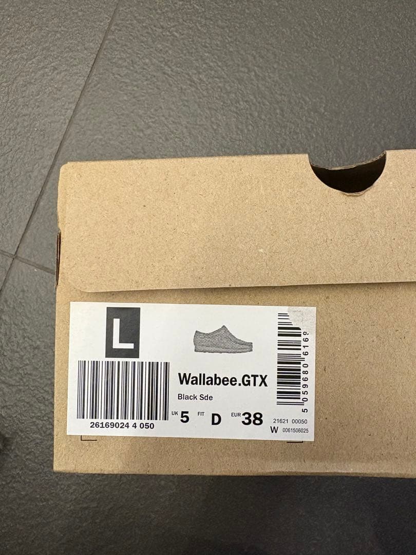 定価34100円 clarks wallabee gtx 23.5cm 美品