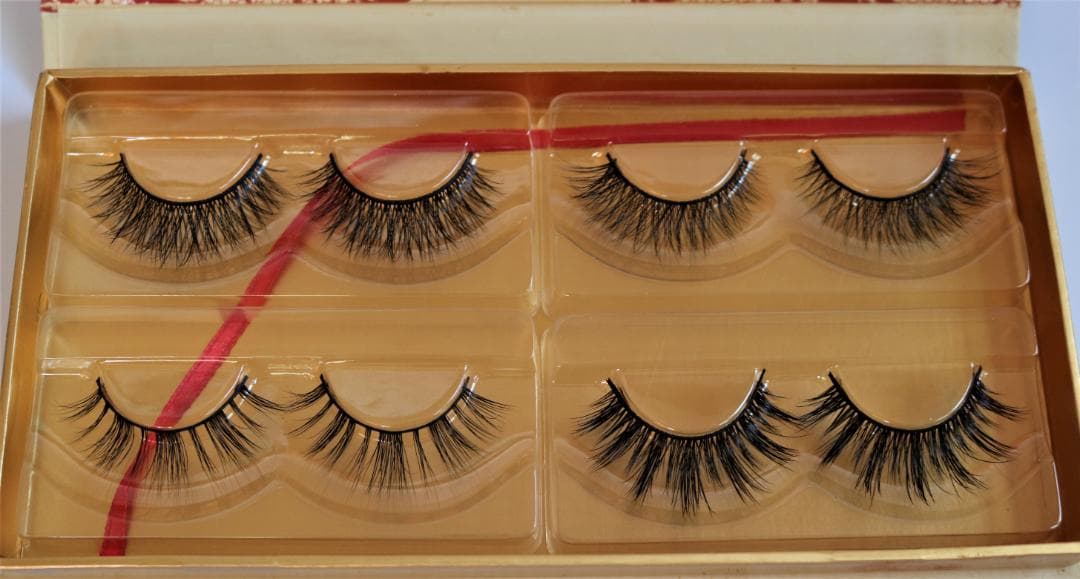 新品★ LENA LASHES★ 4ペア 上質なまつげ★ 再利用可能♪♪♪ ナイスアイラッシュ なんば店(NICE EYELASH)｜ホットペッパービューティー