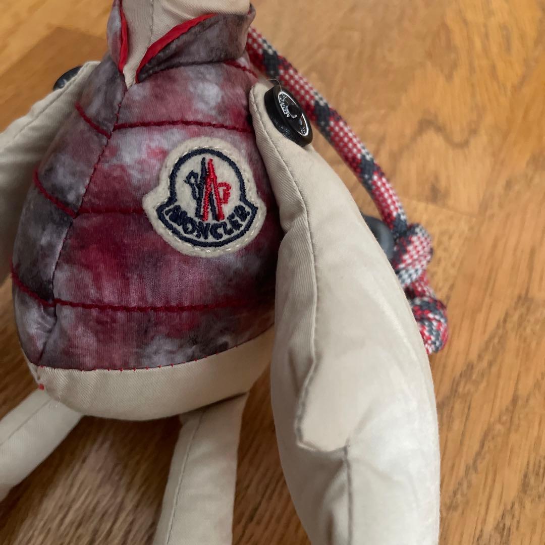 非売品】モンクレール モンダック マスコットキーホルダー - メルカリ