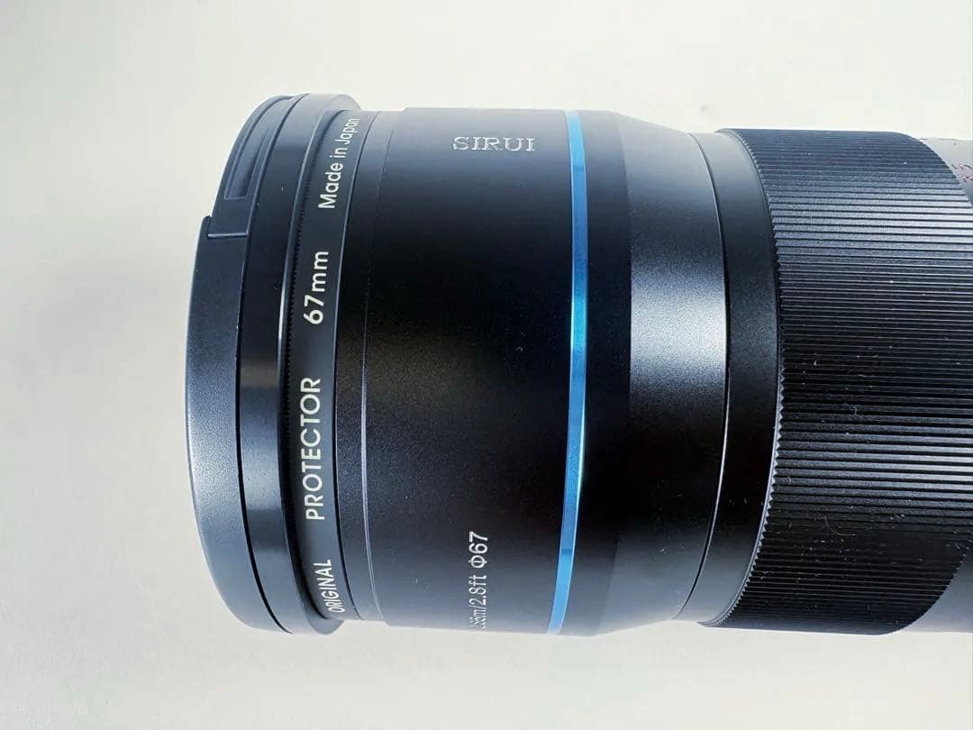 SIRUI 35mm F1.8 1.33x アナモルフィックMFT（φ67）箱付