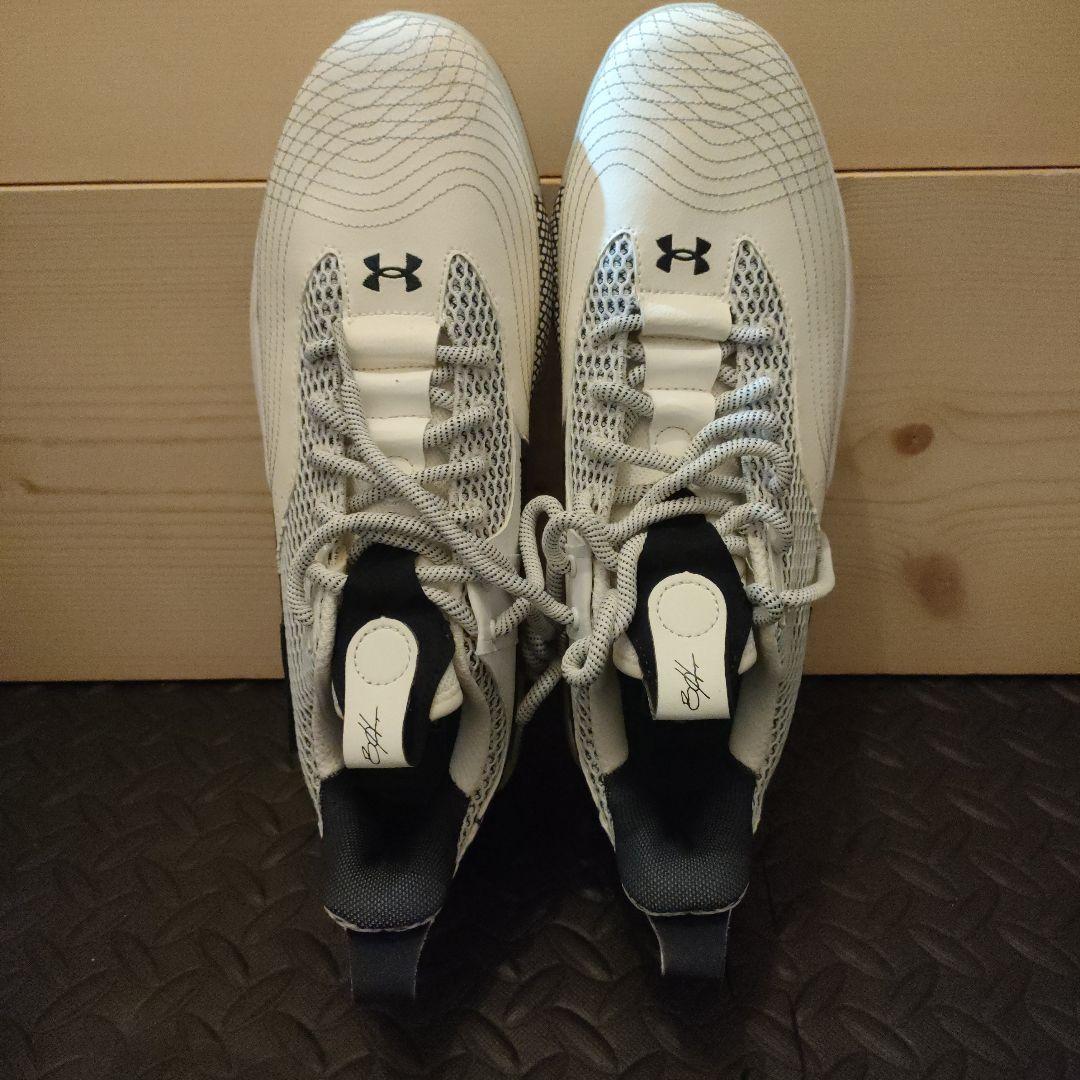 Under Armour ポイントスパイク　ホワイト/ネイビー　29.0cm