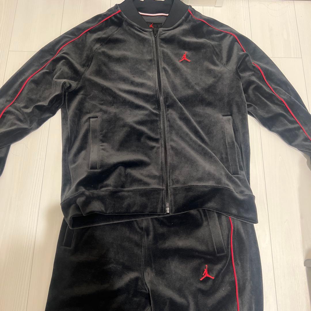 サイズ合わなくて一回試着のみです