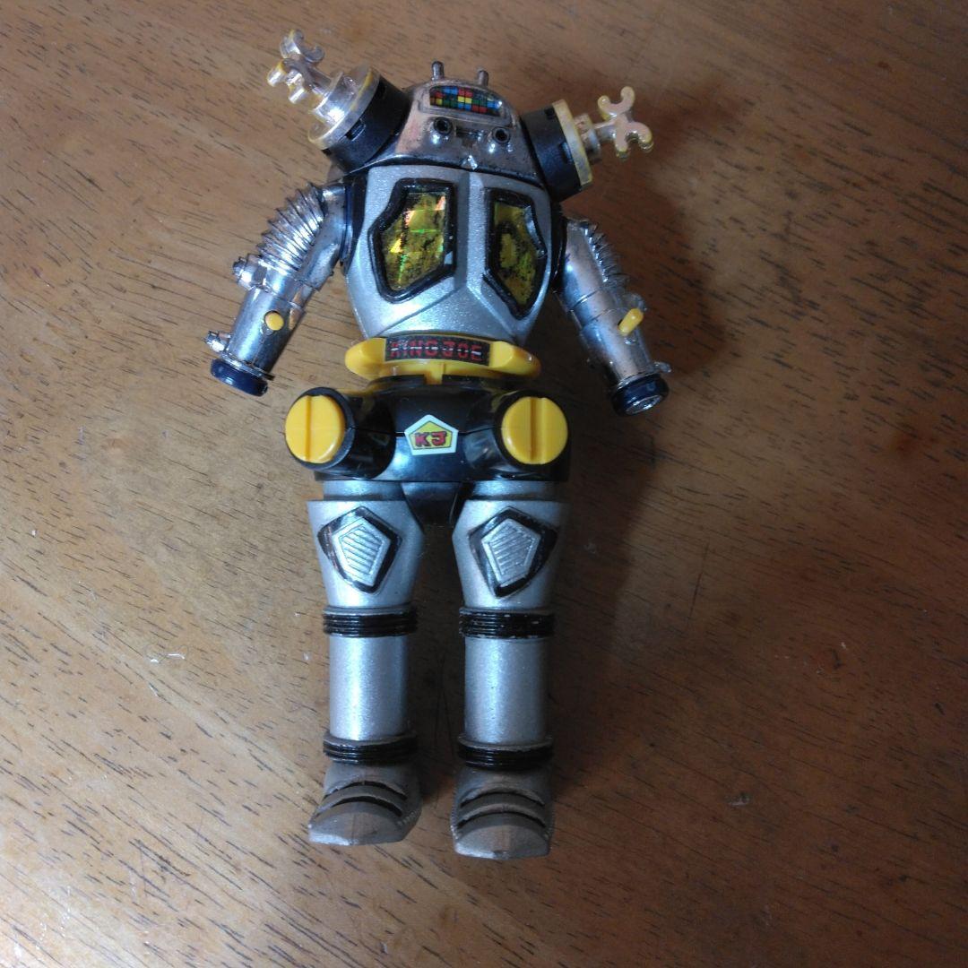 超合金キングジョー　 高さは13cmくらい。 超合金キングジョー 高さは13cmくらい。 超合金キングジョー 高さは