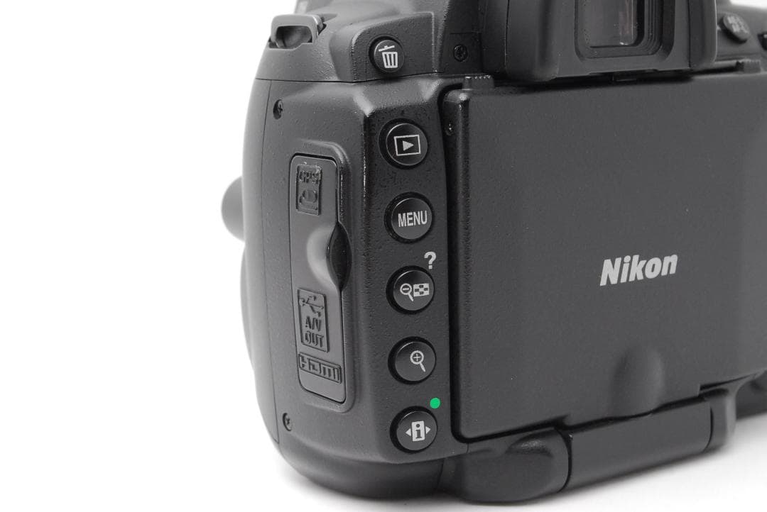 使用感少美品】ダブルレンズ Nikon D5000 スマホ転送 自撮り 動画