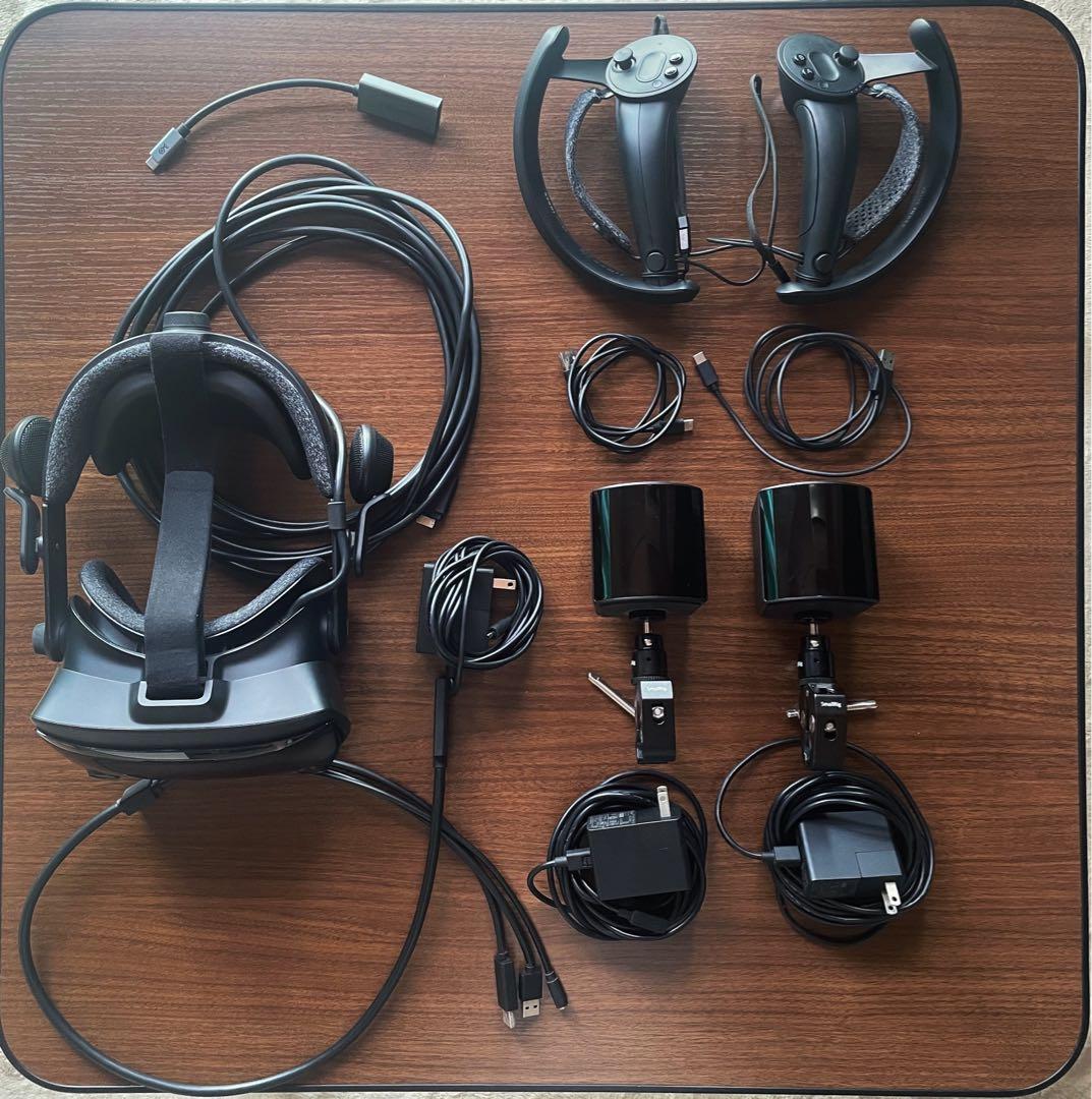 Valve Index フルセット Amazon.com: Valve Index VR Full Kit : Video Games