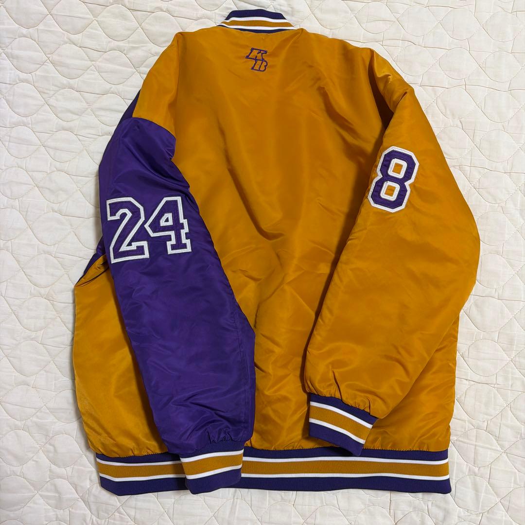 NBA ロサンゼルス・レイカーズ スタジャン ジャケット 背番号24 バイ