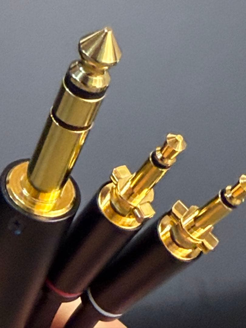 極美品】final D8000 シルバー プロテクトケース付き - メルカリ