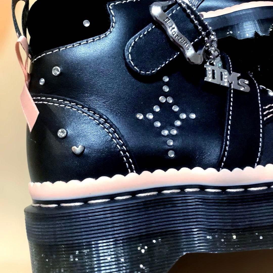 Dr. Martens バレンタイン限定品キラキラ可愛いスタッズブーツ交渉あり