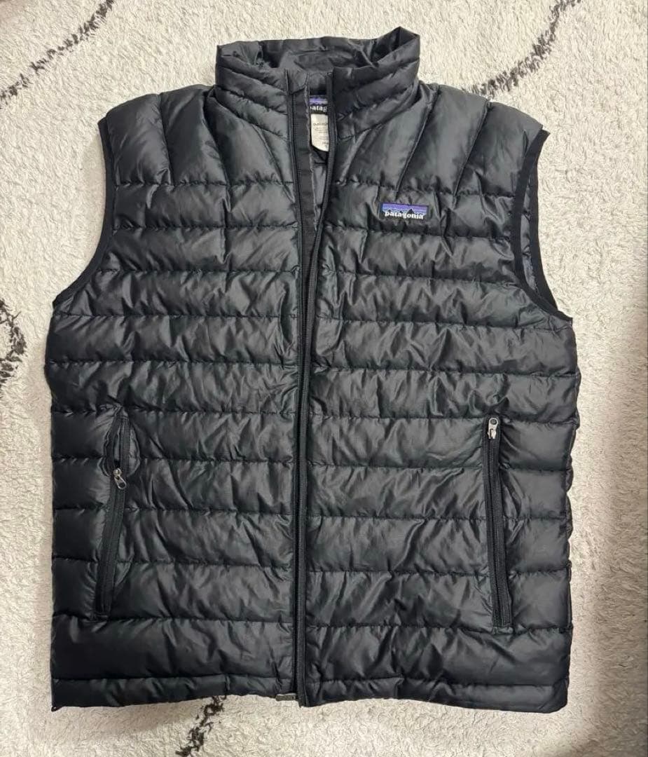 patagonia ブラック キルティング ベスト - メルカリ