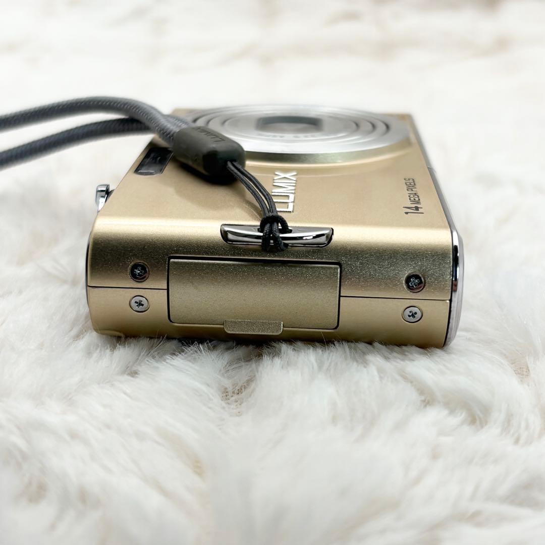 美品・動作良好✨ Panasonic LUMIX DMC-FX66 ゴールド - メルカリ