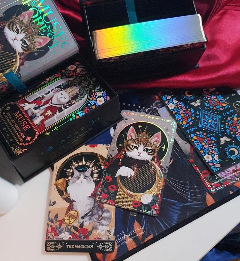 超入手困難な豪華絢爛美麗デッキ✨東洋と西洋を織り交ぜた芸術的な猫のタロットカード