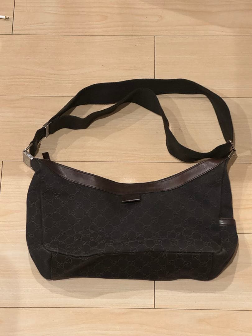 GUCCI ブラウン ショルダーバッグ GUCCI（グッチ） ショルダーバッグ - ブラウン レディース : ZOZOTOWN
