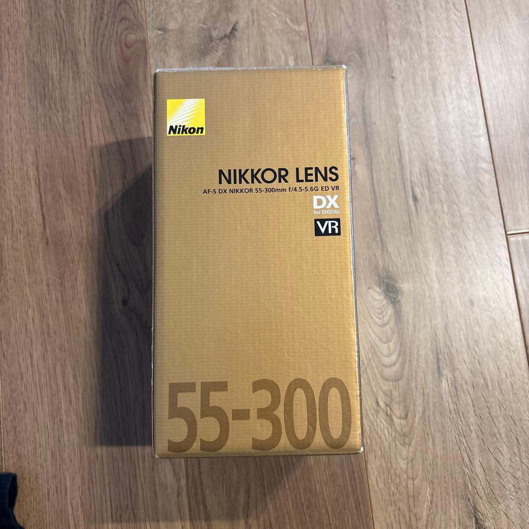 Nikon NIKKOR 55-300mm VR レンズ　ほぼ新品 Nikon AF-S DX NIKKOR 55-300mm f/4.5-5.6G ED VR Zoom Lens for DSLR