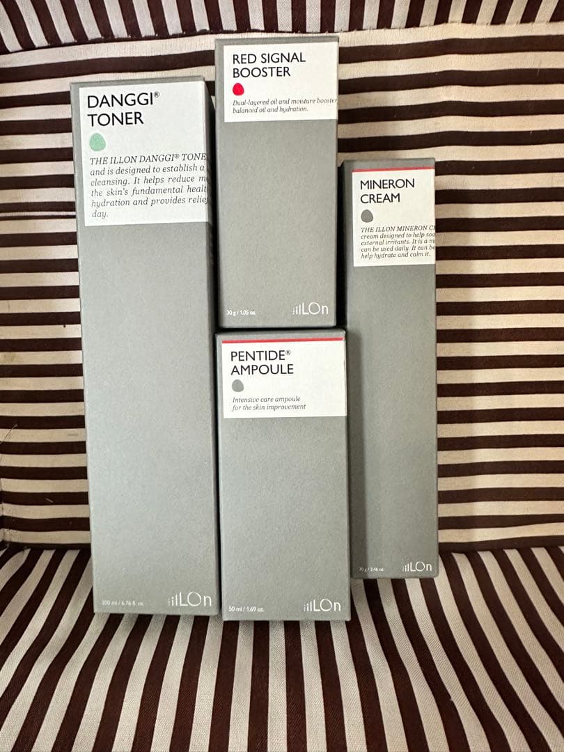 ILLON トナー、ブースター、アンプル、クリーム e904cdfbf86d3d510102ff3c01f04f