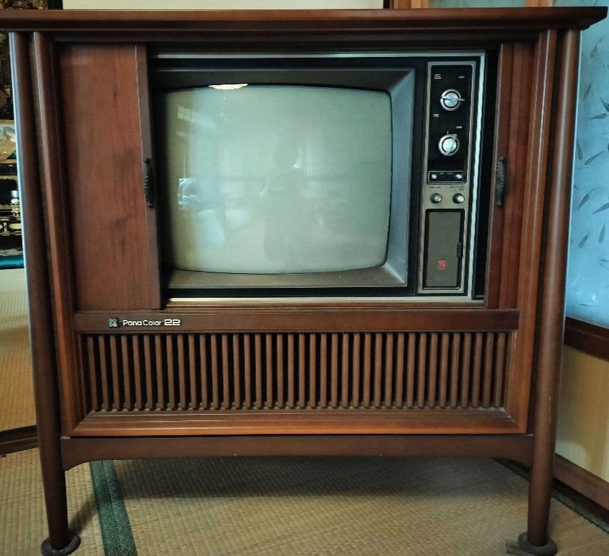 Pana Color 22 ブラウン管テレビ - メルカリ