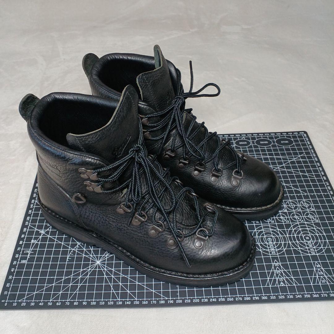 美品」ダナー DANNER マウンテンライト 希少シボ革 26.5 黒 - メルカリ