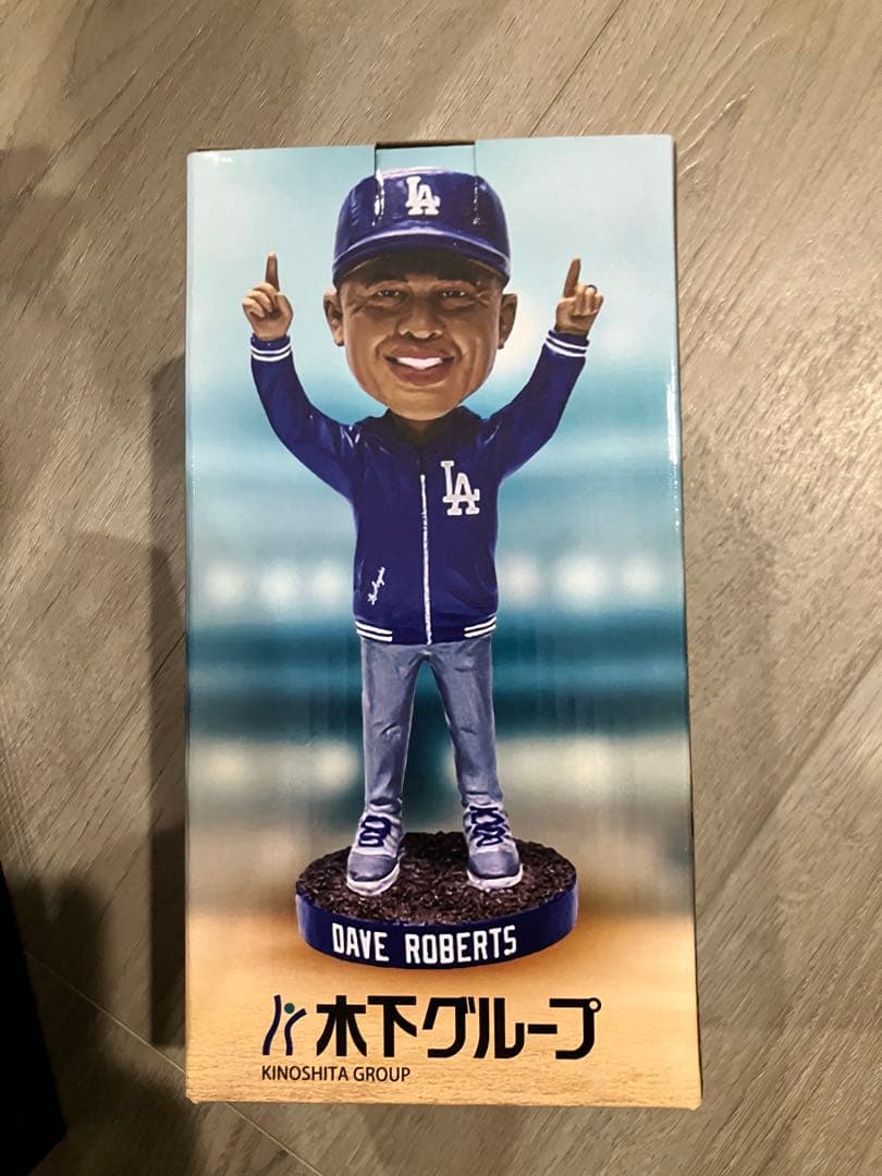 ドジャース Dave Roberts デイブ・ロバーツ監 ボブルヘッド未開 - メルカリ