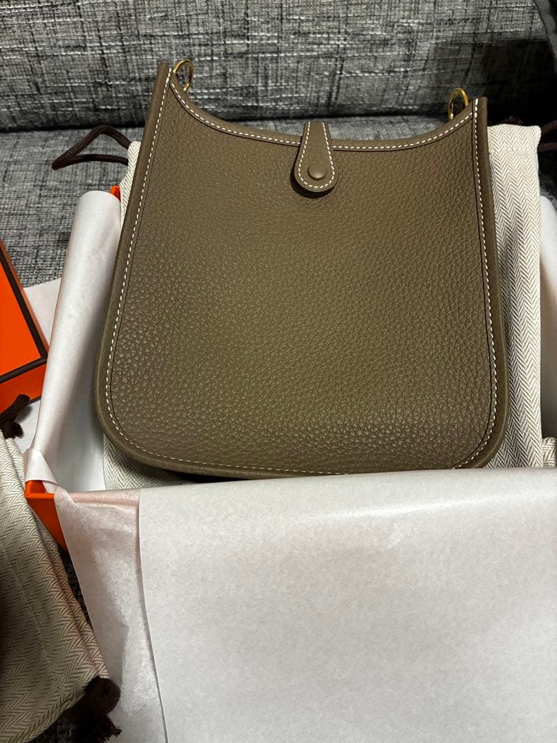 新品未使用】HERMESミニエヴリンTPM エトゥープK刻印 入手困難 - メルカリ