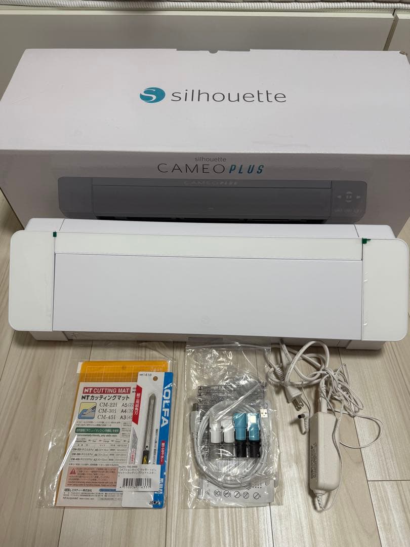 シルエット CAMEO 4 PLUS 本体と付属品セット silhouette（シルエット） シルエットカメオ4 PLUS 超お得パック