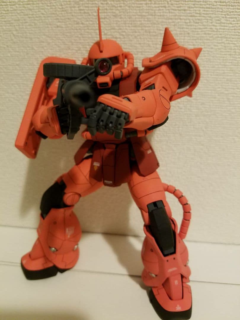 とし）MG シャア専用ザクⅡ　組立完成品 スタンダード完成品】バンダイ MG 1/100 シャア専用ザクII Ver.2.0