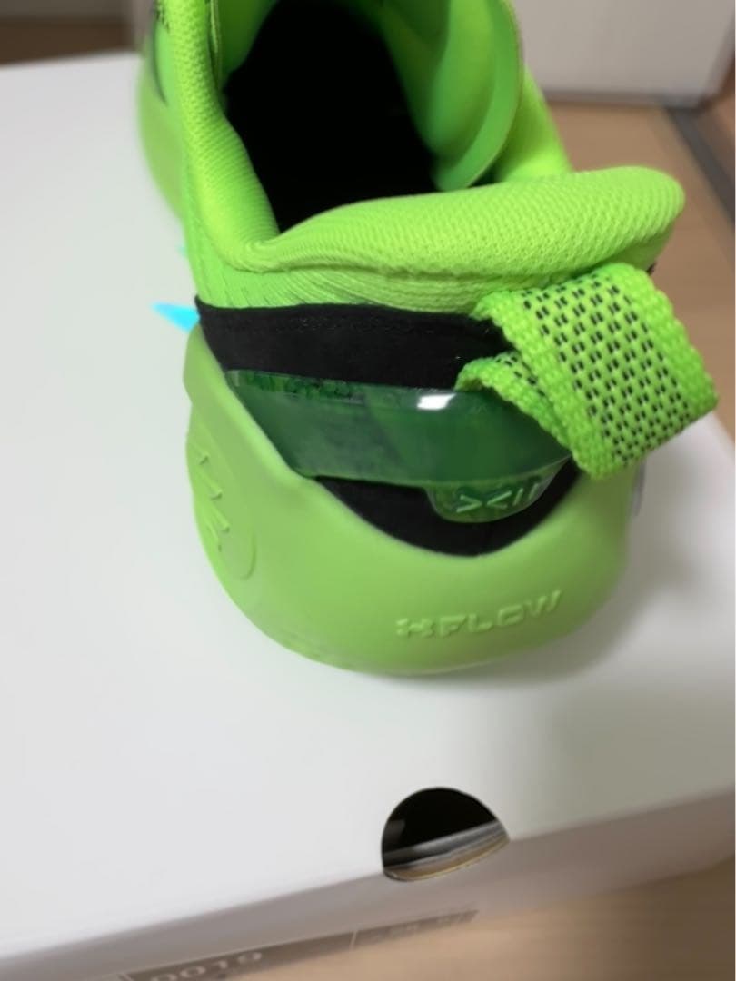 カリー12 バスケットボールシューズ 26.5cm ライムグリーン/ブラック