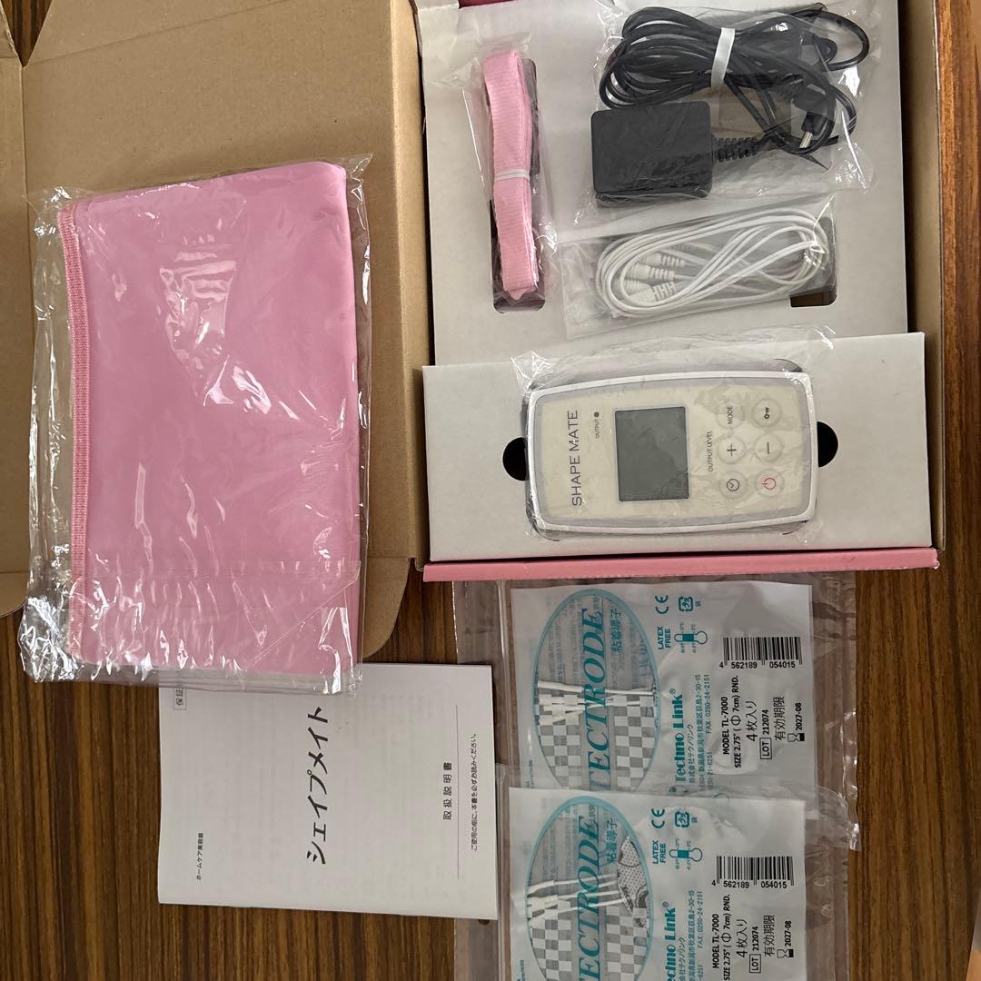 シェイプメイト EMS 複合高周波・新品交換用粘着パッド2組（4枚入り×2）付き 楽天市場】【定期購入】【正規品】シェイプメイト用粘着パッド2組（4