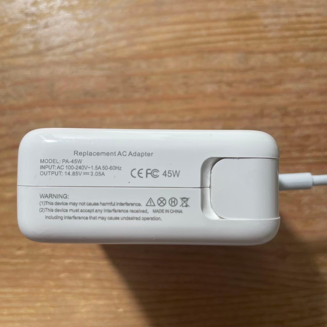 MacBook本体 MacBook Air 1.3GHz i5 4GB