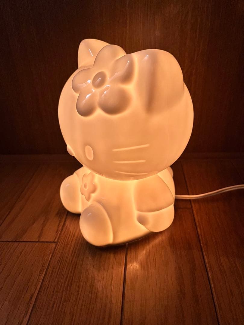 美品】レトロ ハローキティ 陶器製ライト 1998年 - メルカリ