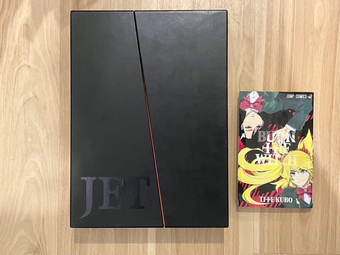 BLEACH art book 、BURN THE WITCH 0巻 Burn the Witch 0.8 official art by Studio Colorido. Ninny, Noel