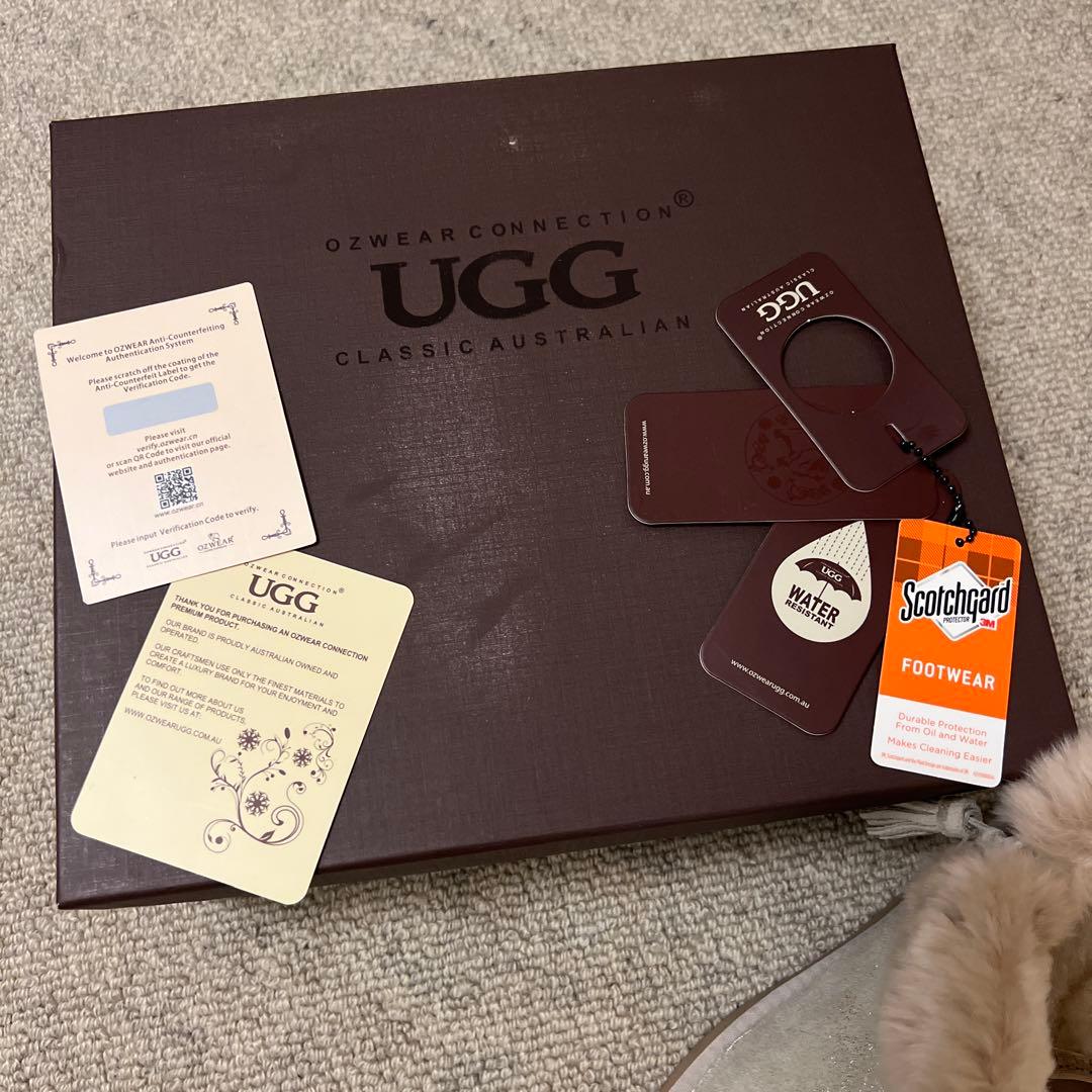 UGG ムートンブーツ ショート ファー付き タッセル ベージュ系 24.5cm