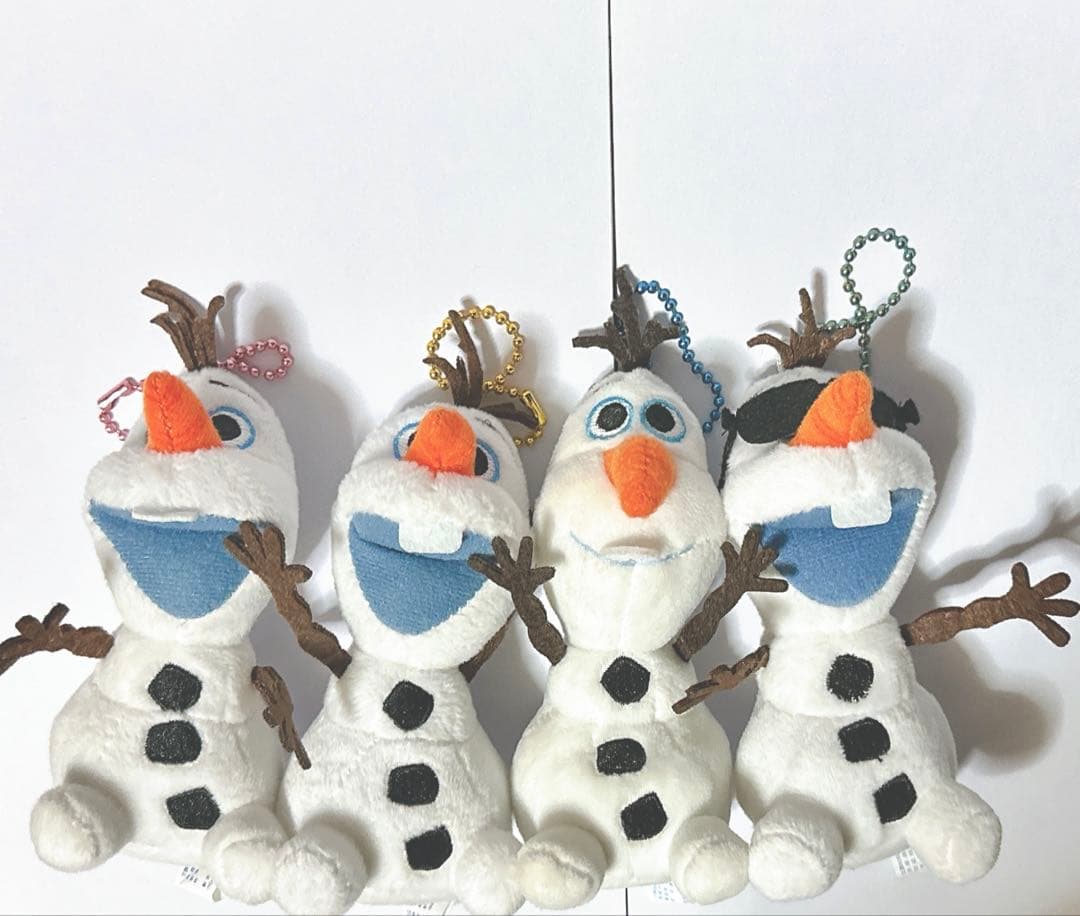 ディズニー アナ雪 オラフ ぬいぐるみ 4体セットOlaf - メルカリ