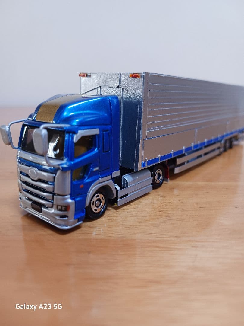 トミカ改造 日野プロフィア トレーラーカスタム - メルカリ