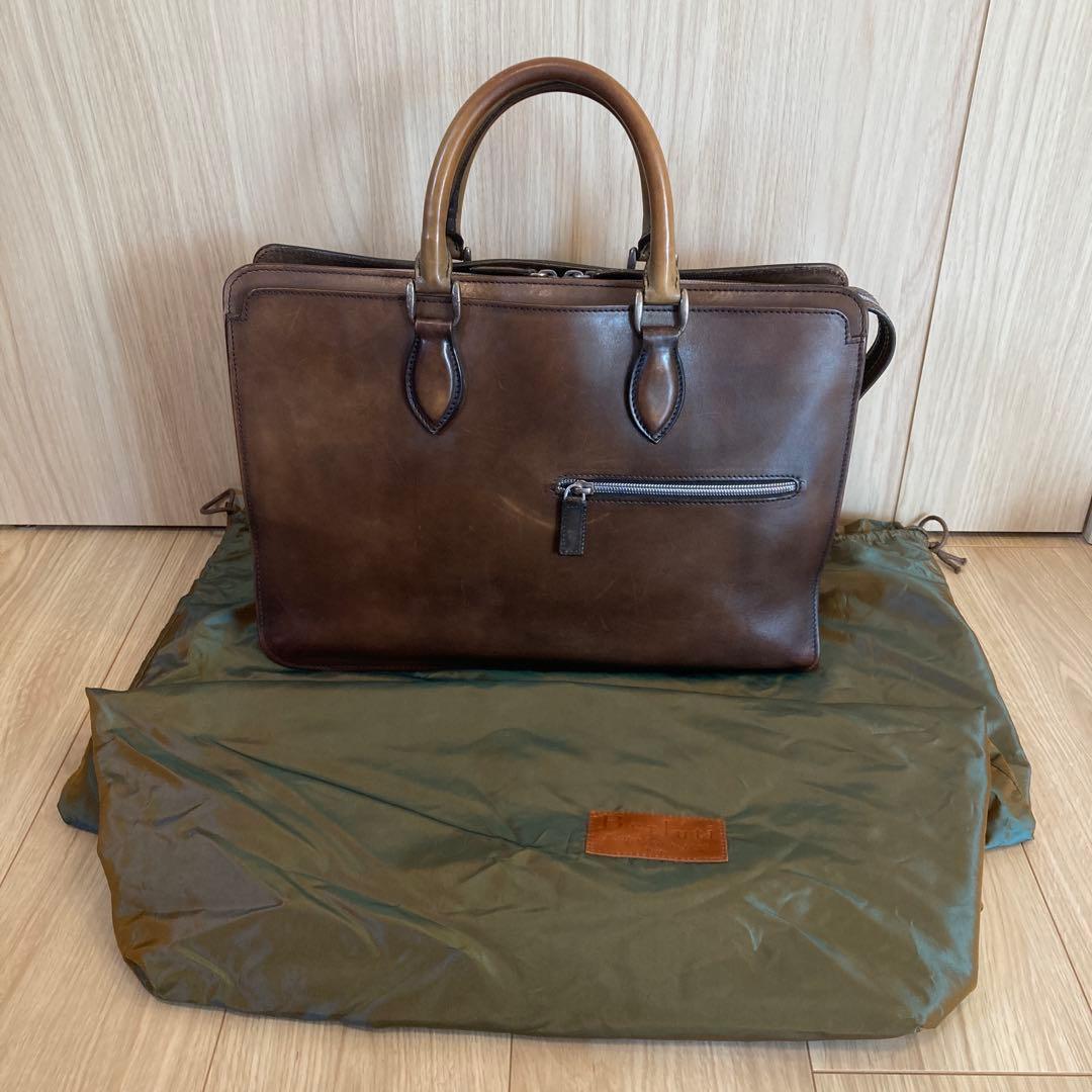 【極希少パティーヌカラー】ベルルッティ 1jour オルガ期 極希少パティーヌカラー】ベルルッティ 1jour オルガ期 - メルカリ