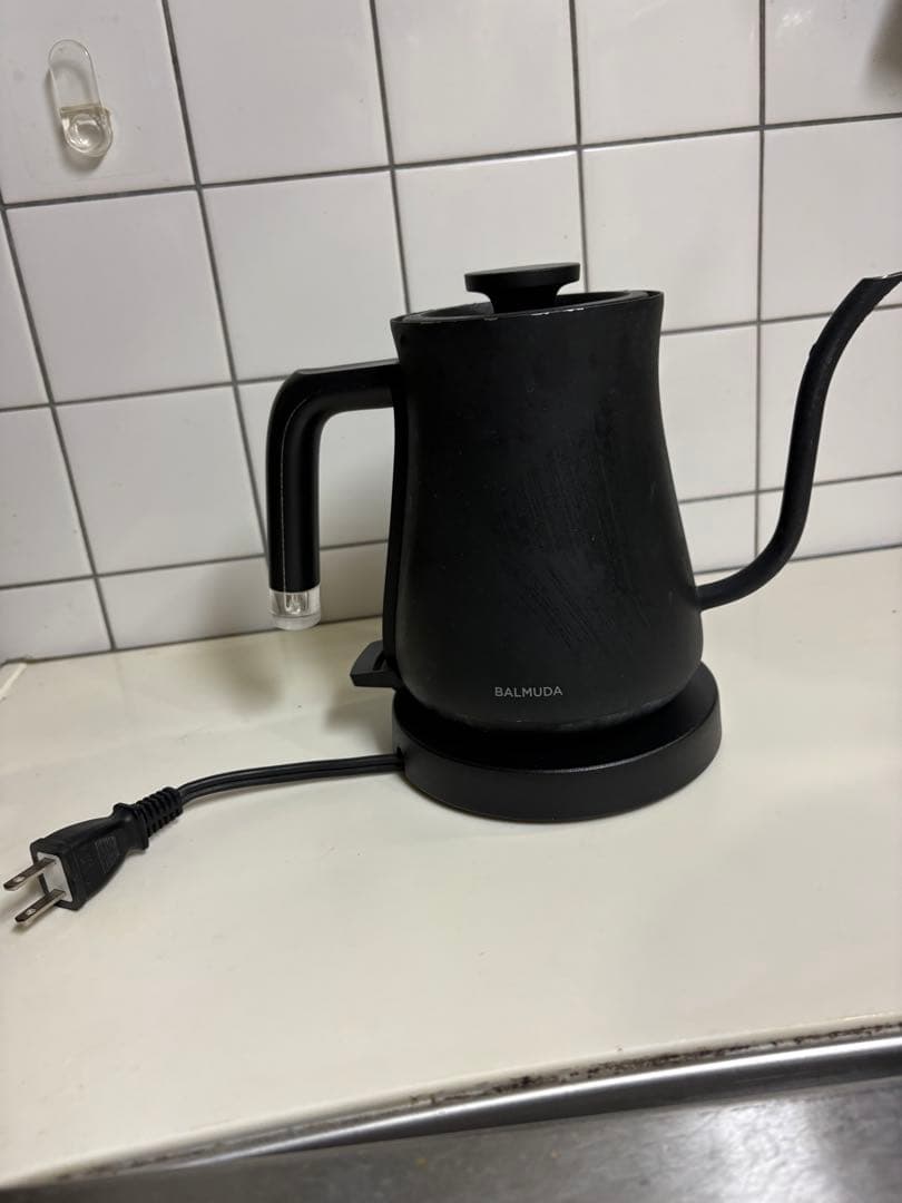 BALMUDA 電気ケトル ブラック【ジャンク品】 - メルカリ