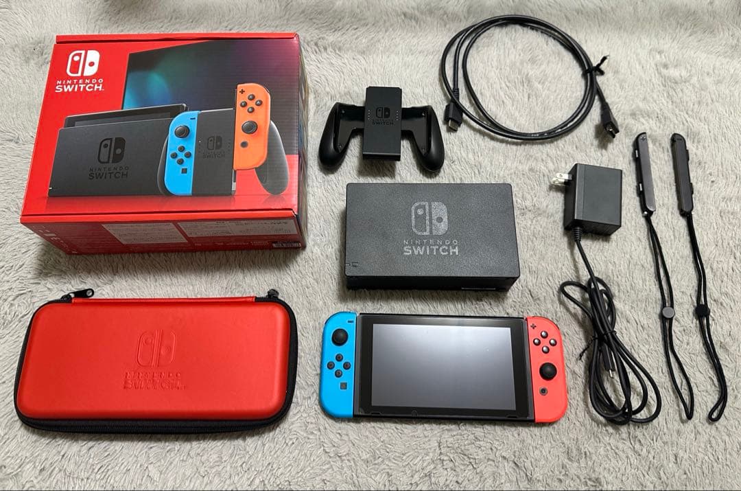 Nintendo Switch 本体 美品 ケース付　ネオンレッド/ネオンブルー Nintendo Switch ネオンブルー・ネオンレッド 任天堂 ゲーム機 本体