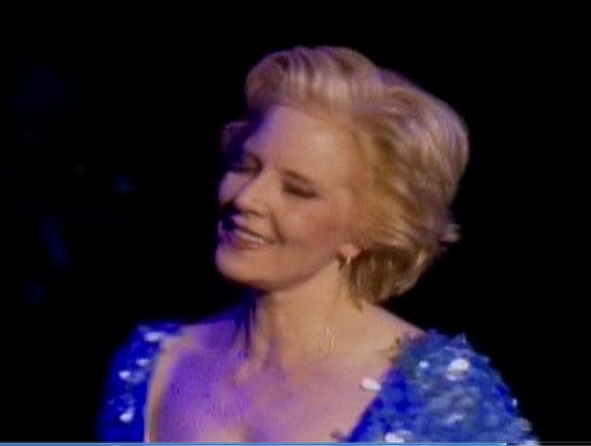 シルヴィ・バルタン・ライヴDVD-8N『Sylvie Vartan Tour』 - メルカリ