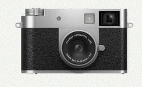 【未使用】Fujifilm Xhalf silver 富士フィルム カメラ Fujifilm X half Digital Camera (Silver)
