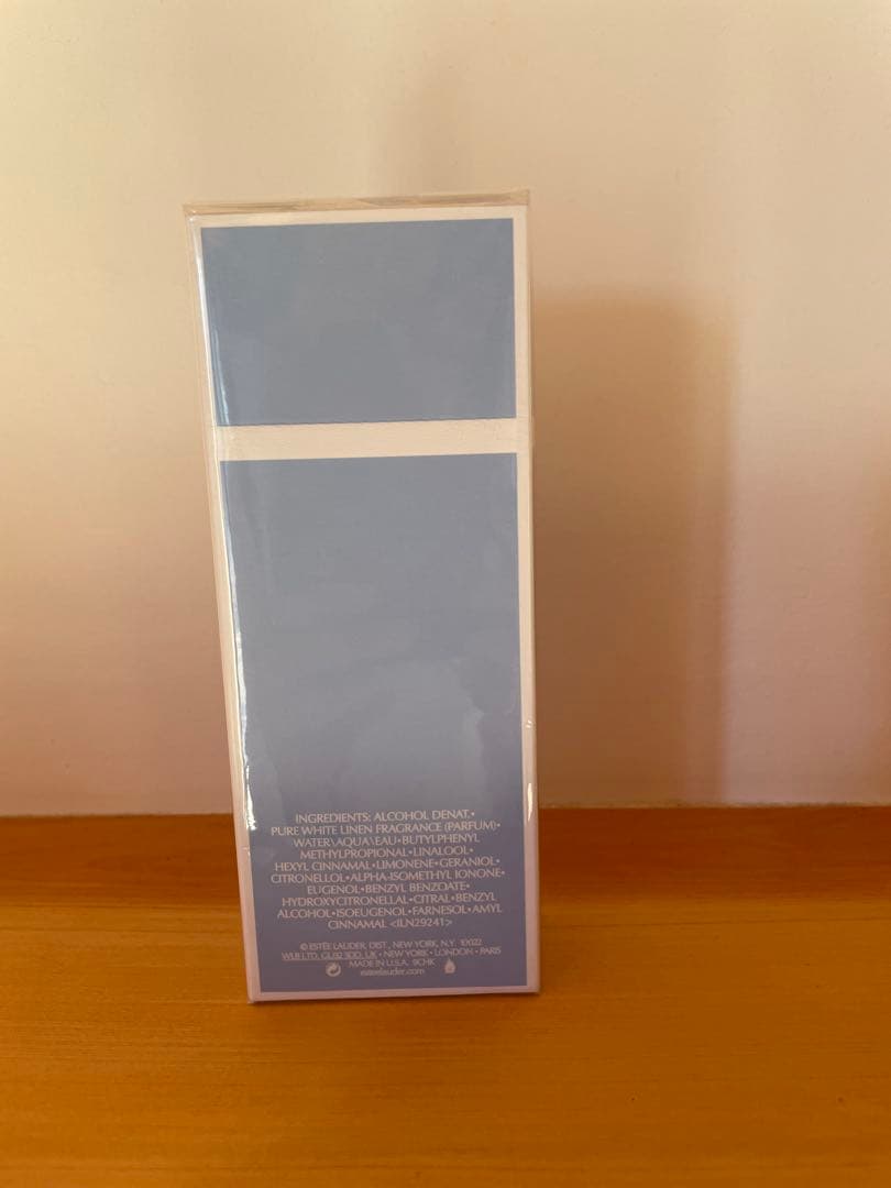 廃盤品 新品未開封エスティローダー ピュアホワイトリネン新品未開封