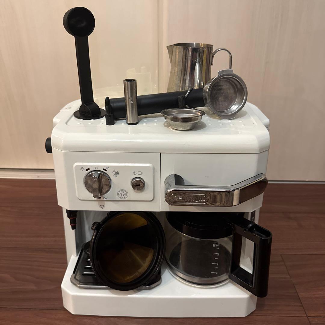 デロンギ コンビコーヒーメーカー BCO410J(エスプレッソ&ドリップ) コンビコーヒーメーカー ホワイト BCO410J-W Delonghi｜デロンギ 通販