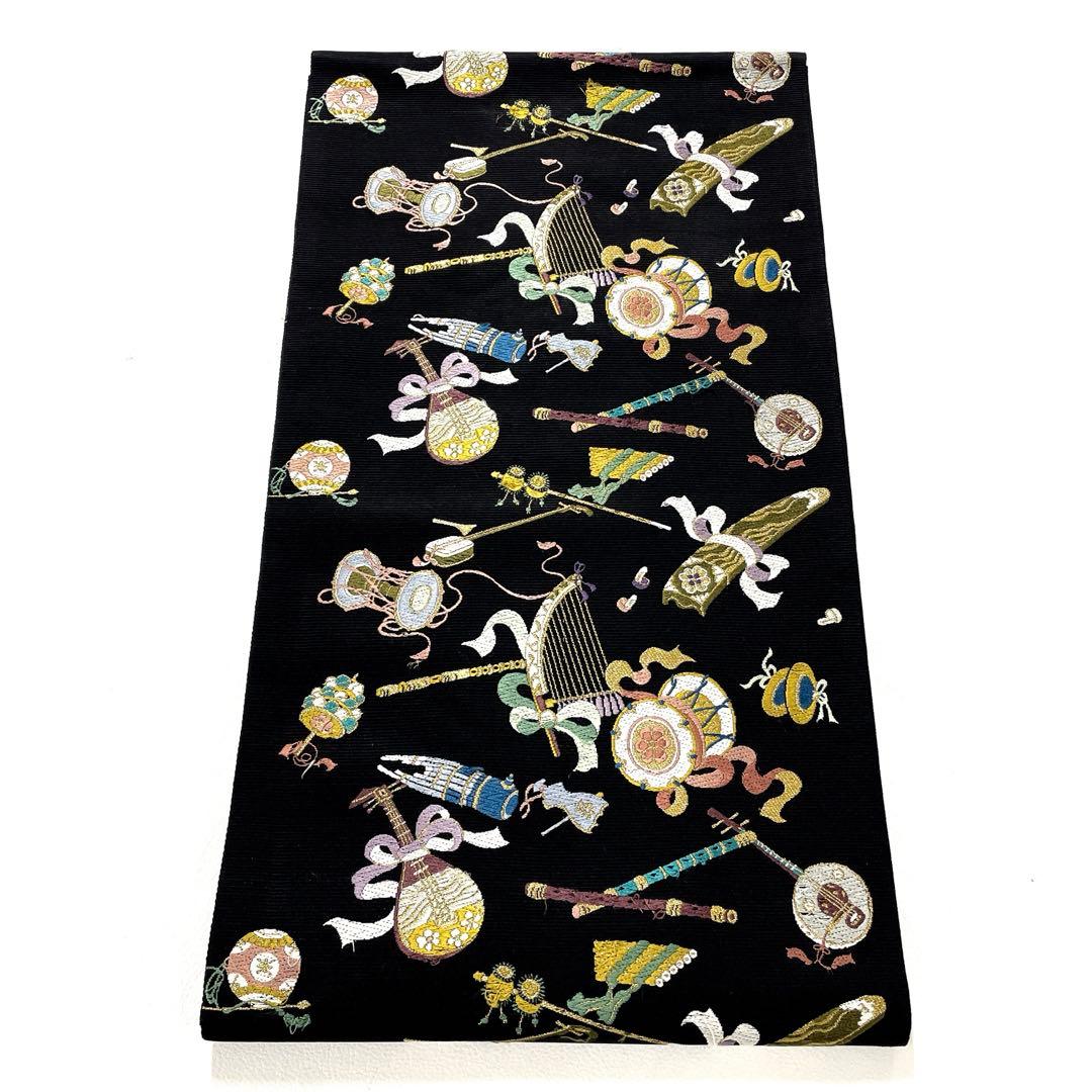 帯5956 ●山下織物謹製 高級 正絹 雅楽器集め 六通 袋帯 帯5956 ○山下織物謹製 高級 正絹 雅楽器集め 六通 袋帯 - メルカリ